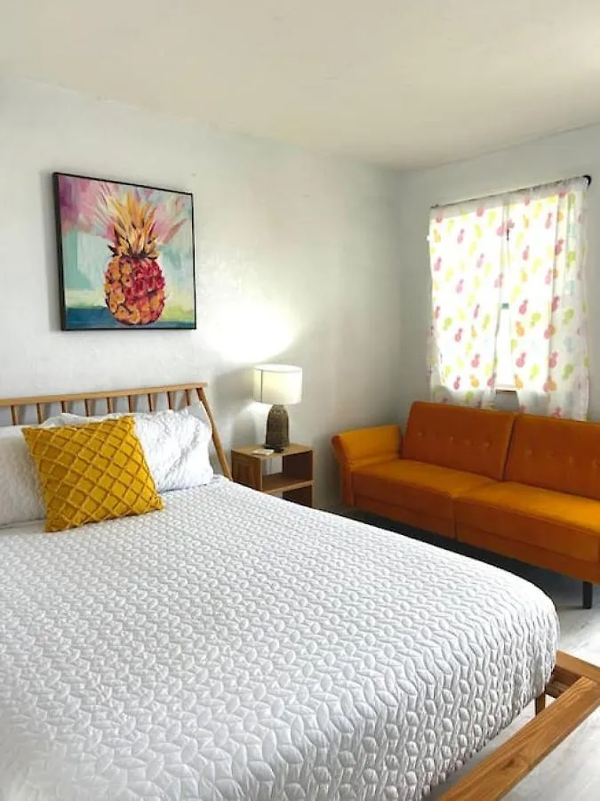 Pineapple Shores Retro Inn 6 Daytona Beach 0*,